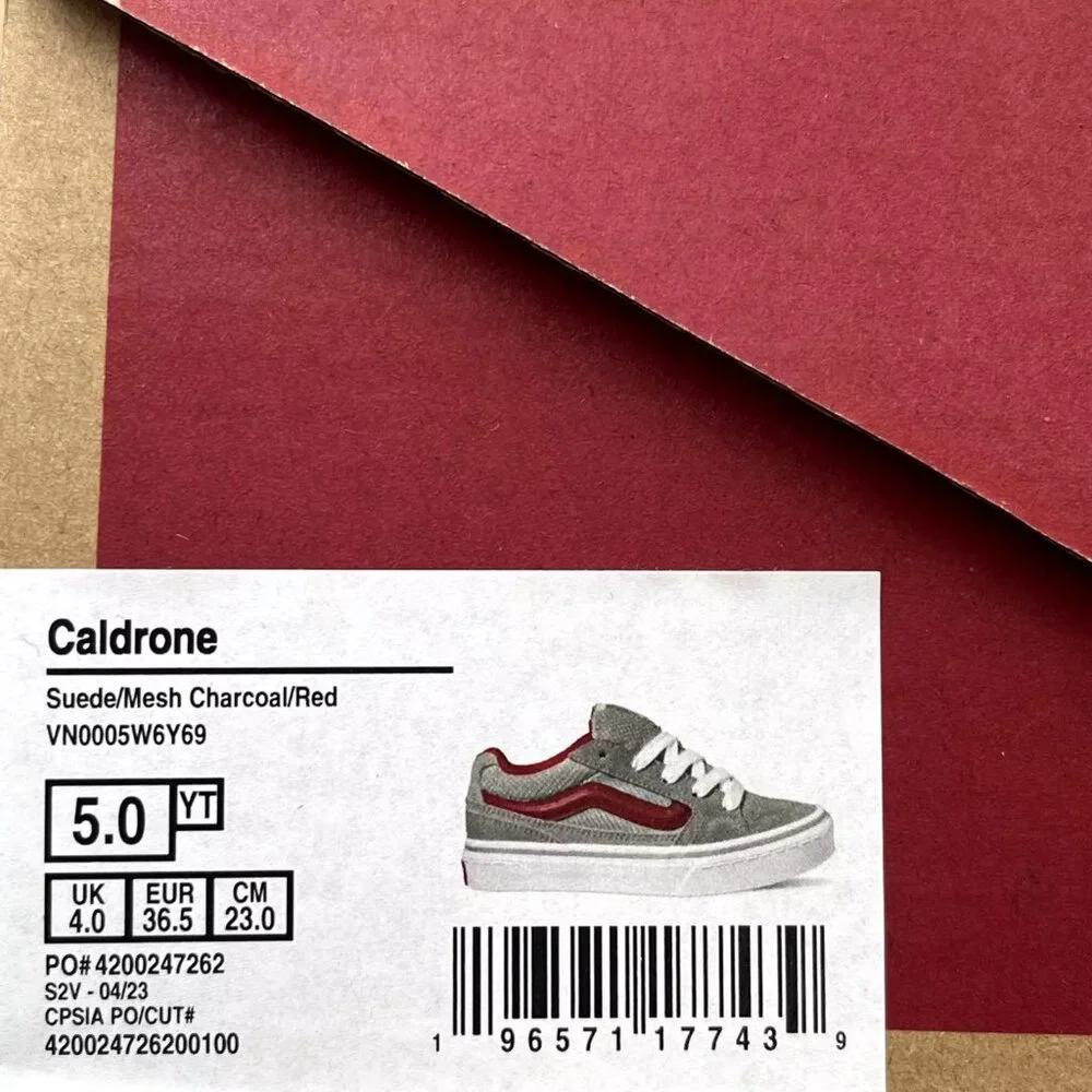 Vans Caldrone Youth Boy's Suede Sneakers Size‎ 5 Gray-Red Classic Stylish Shoes